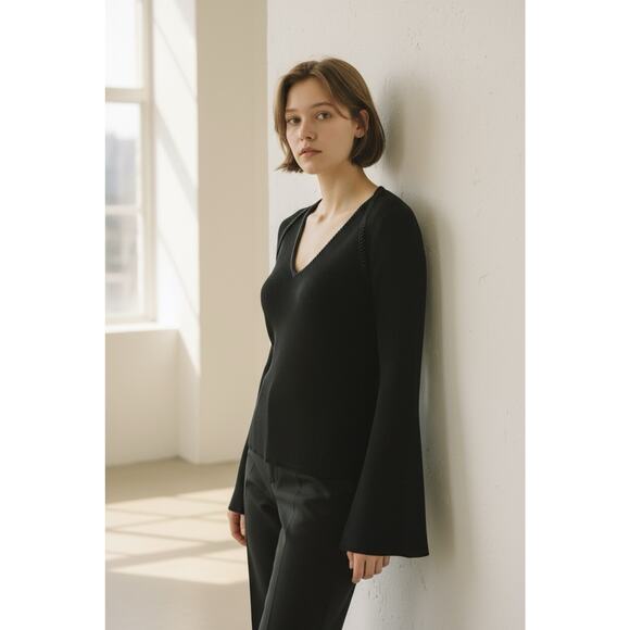 cache black long-sleeve top size large 78%silk 22%spandex beaded detailing - Picture 1 of 10